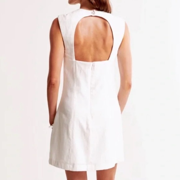 NWT GORGEOUS White Linen Open Back Dress - Picture 2 of 5